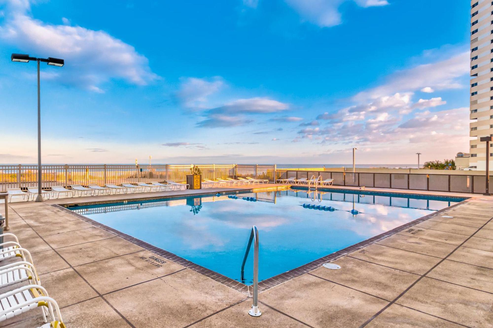 Golden Sands Ocean City Room photo