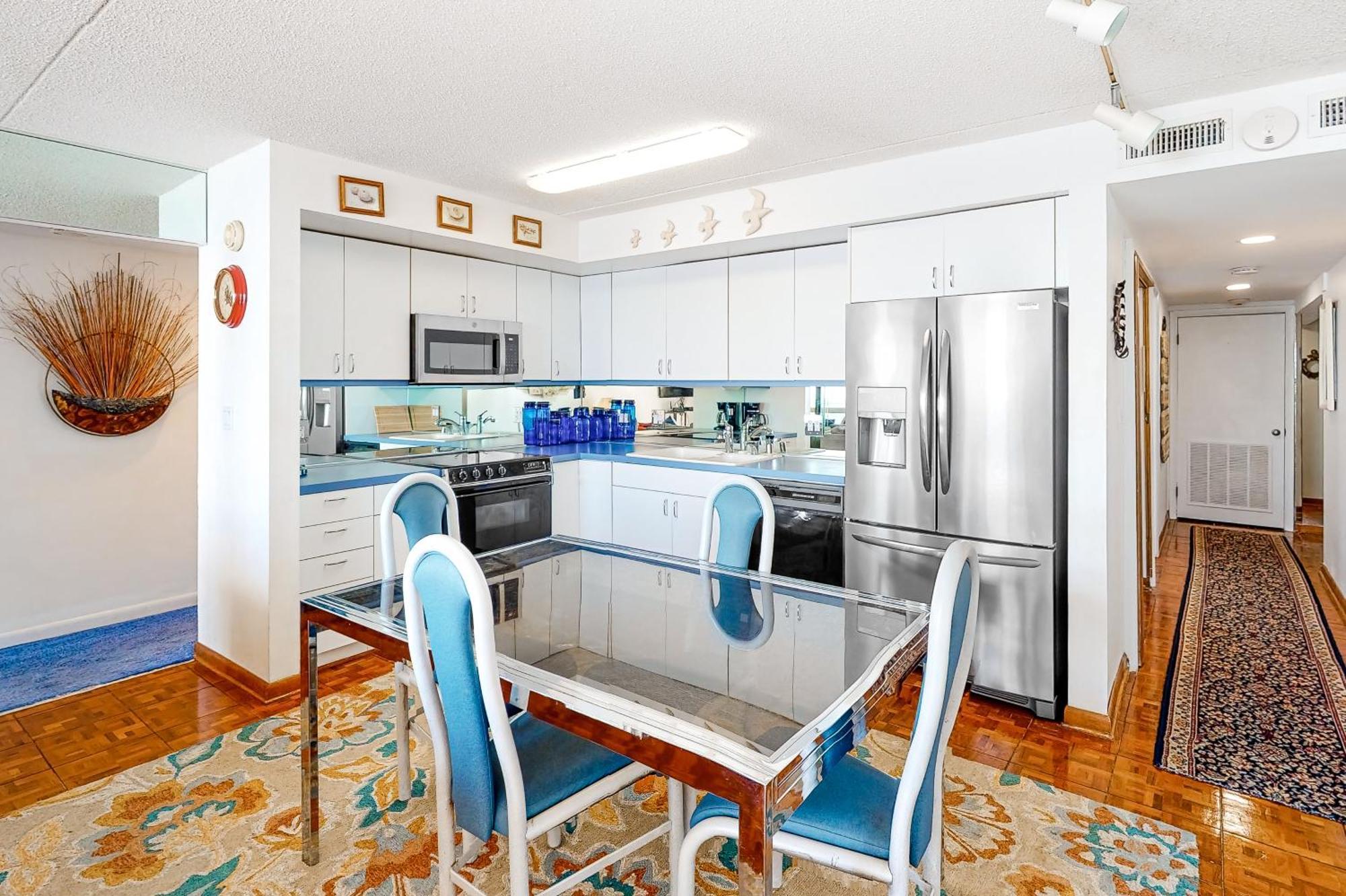 Golden Sands Ocean City Room photo