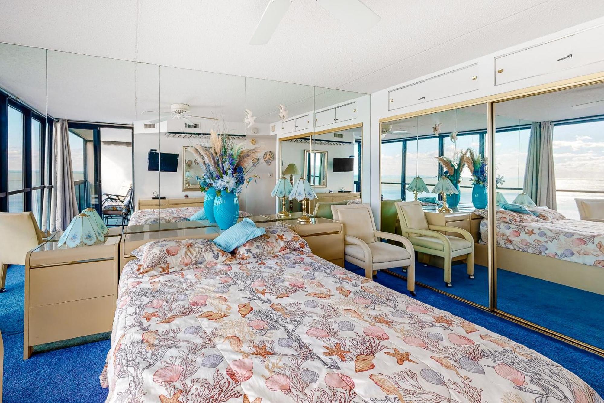 Golden Sands Ocean City Room photo