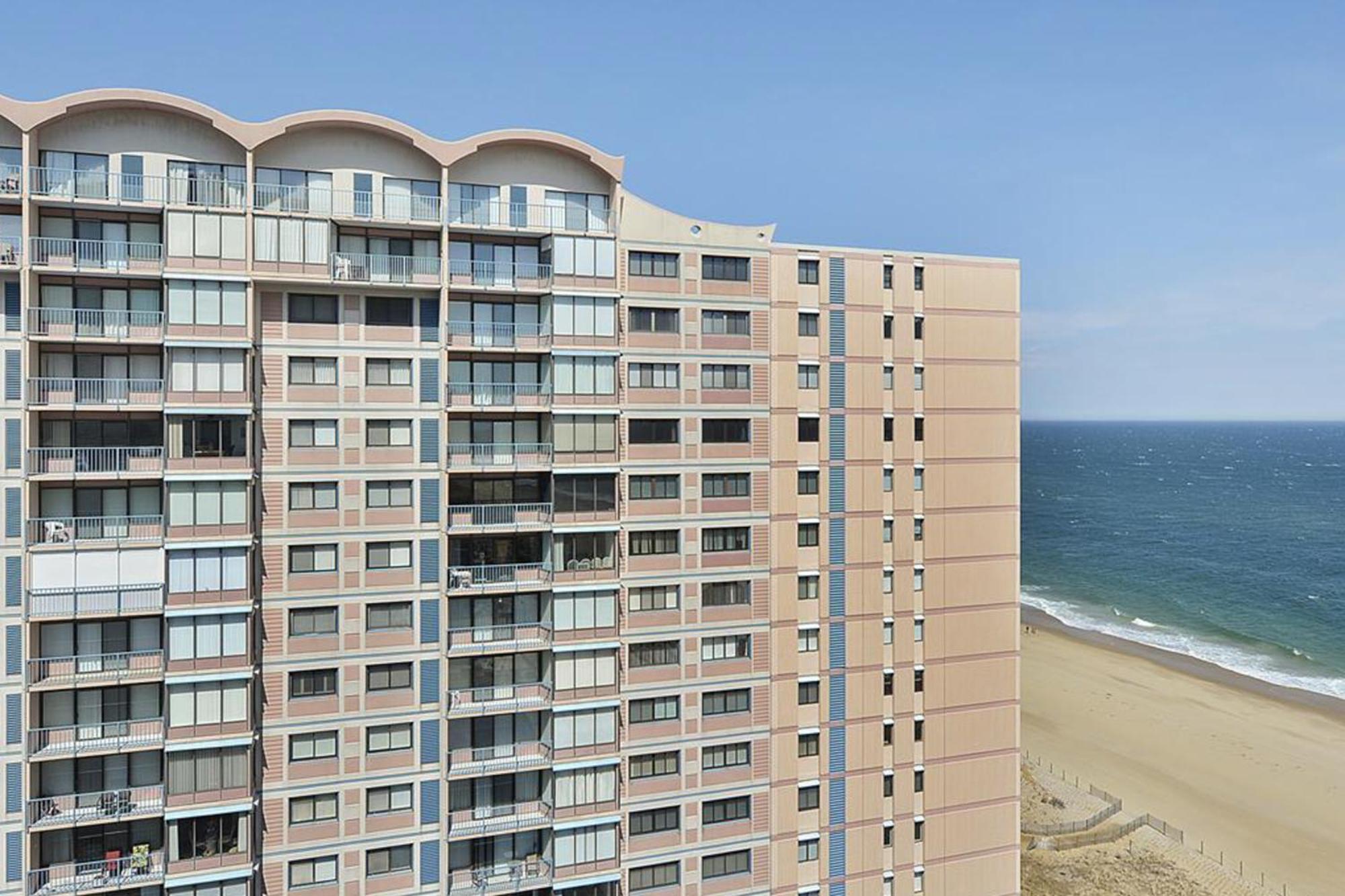 Golden Sands Ocean City Room photo