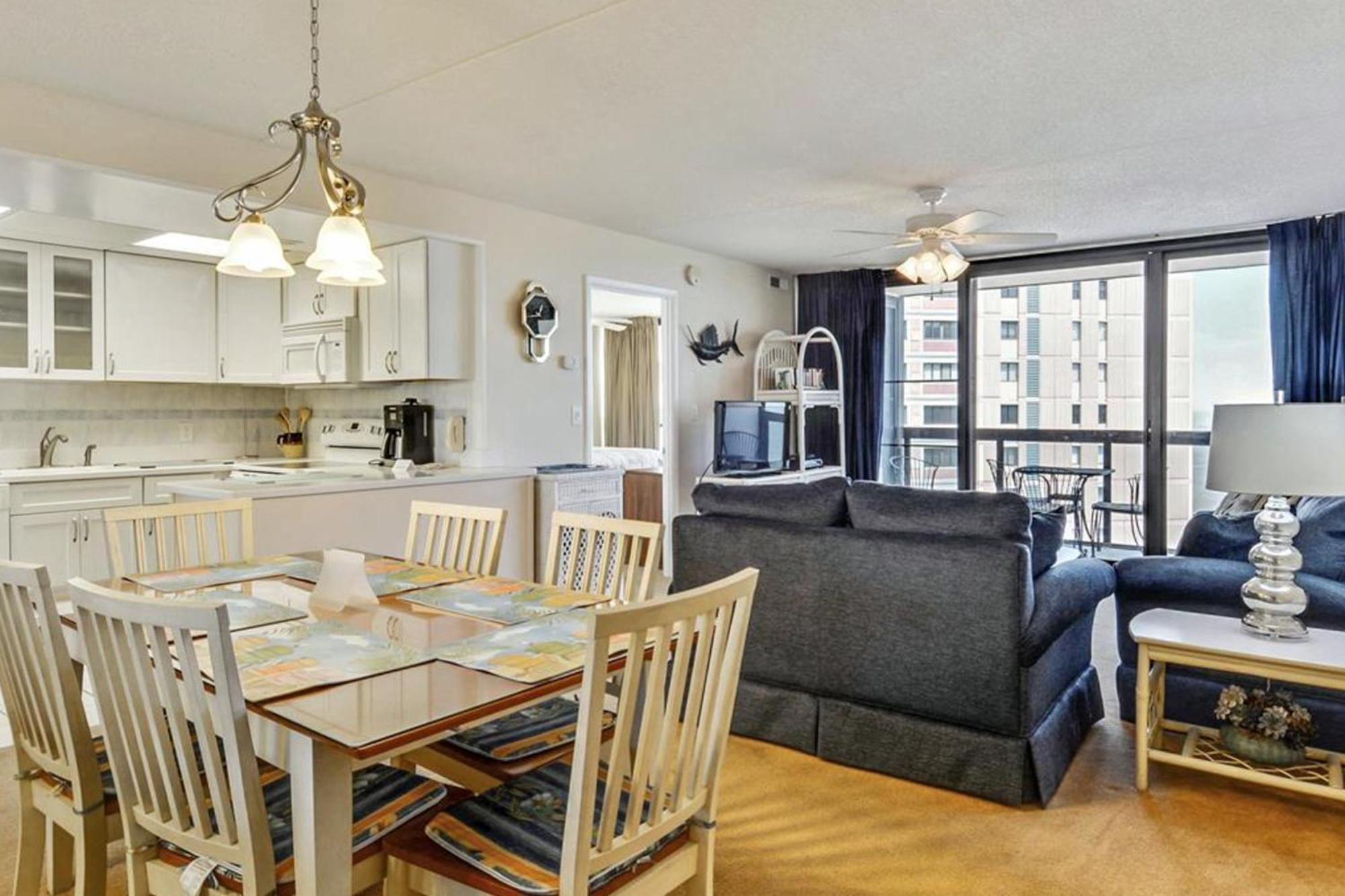 Golden Sands Ocean City Room photo