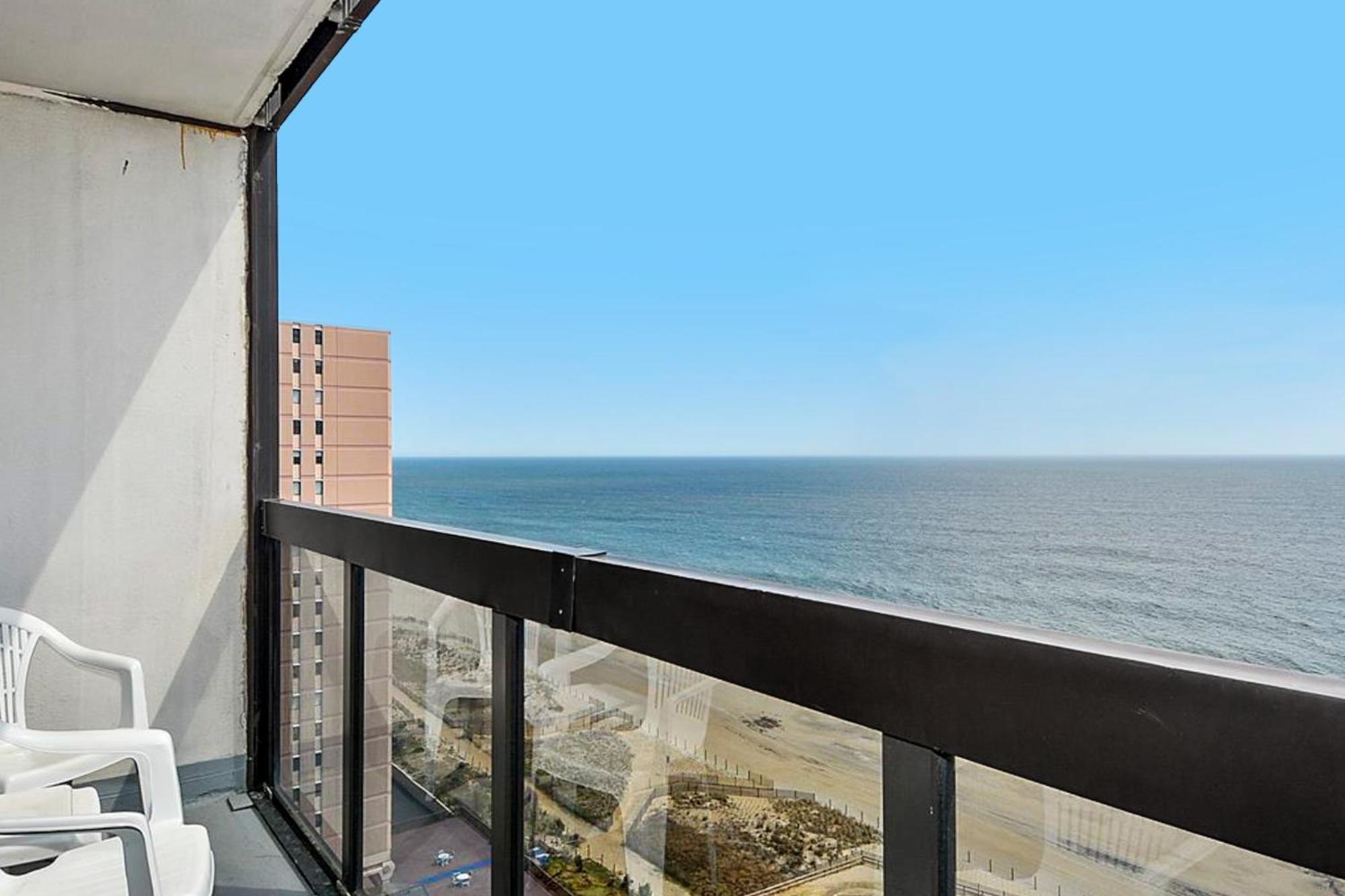 Golden Sands Ocean City Room photo