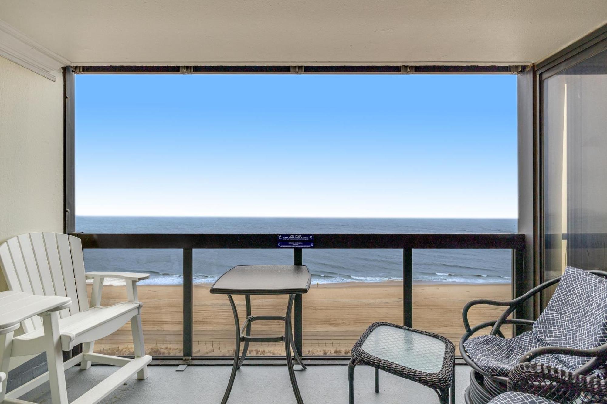 Golden Sands Ocean City Room photo